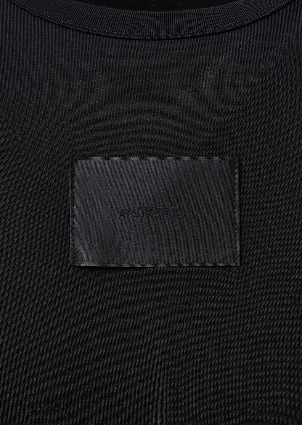 Amomento Label T-shirts - Black