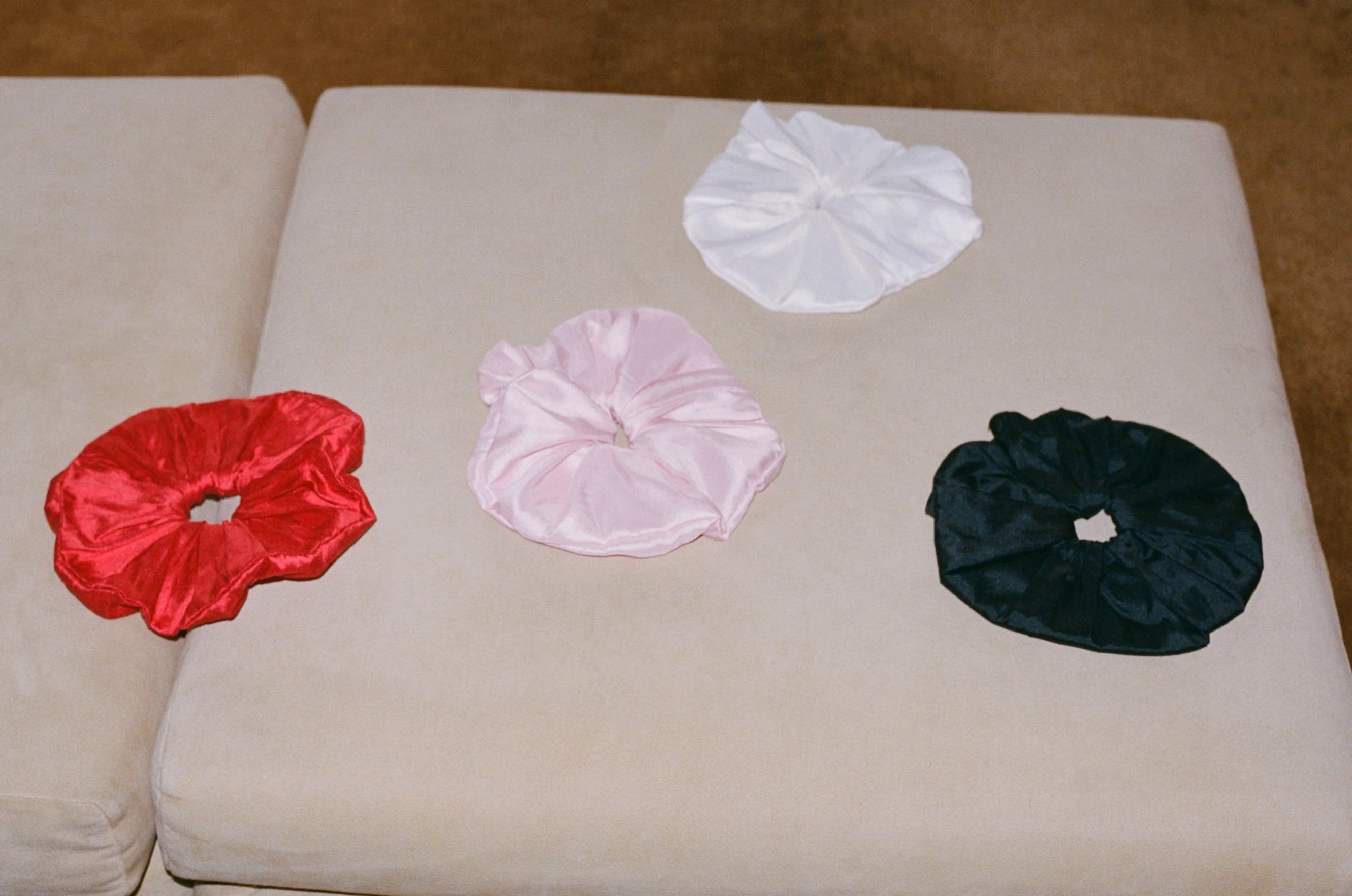 Home of Hai Scrunchie Dupion Silk black