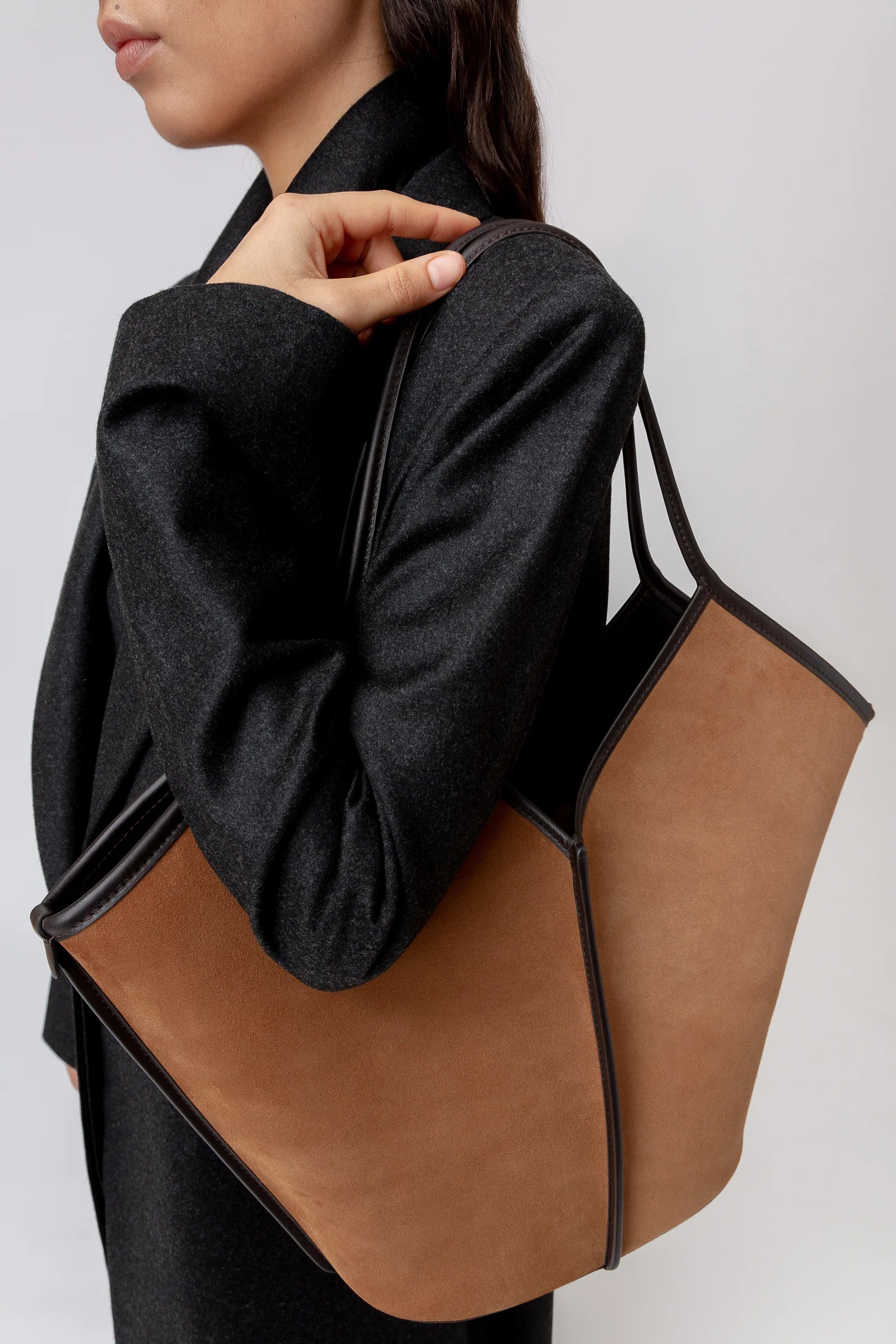 HEREU Calella Suede Tote Tan/Dk Brown